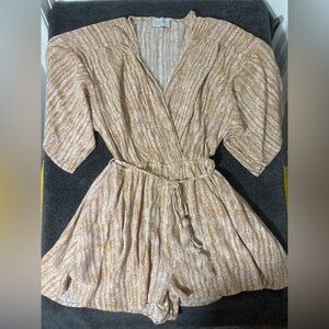Dress Forum Los Angeles Elegant Beige Patterned Romper- Size M